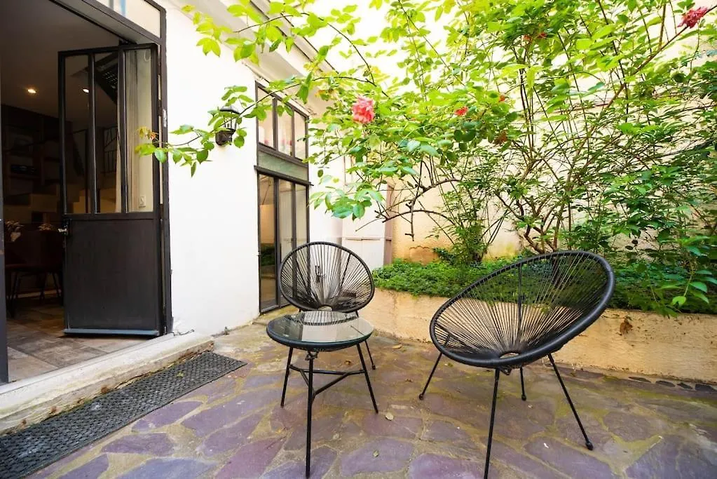 Maison De Charme Avec Terrasse Apartment Paris France